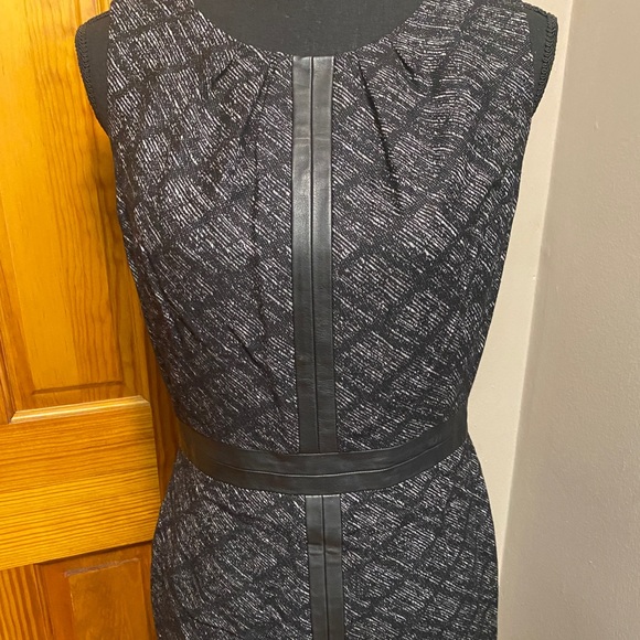 Classiques Entier sleeveless dress - Picture 3 of 8